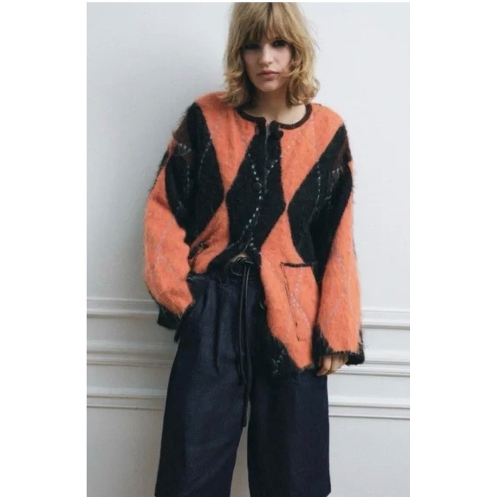 Zara Womens Argyle Fuzzy Knit Cardigan Orange Black Brown Button Front Sweater‎